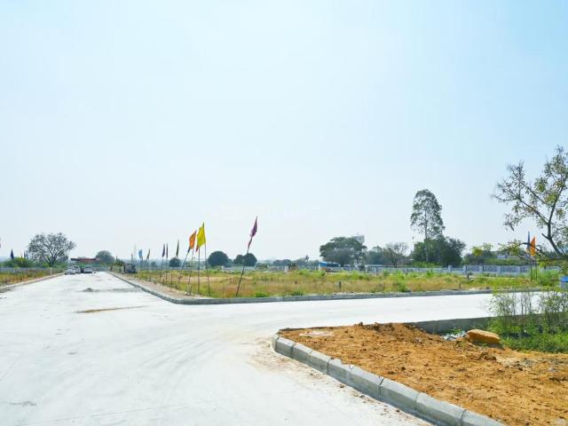 Residential Plot in Toopran for resale Hyderabad. The reference number is 19964192