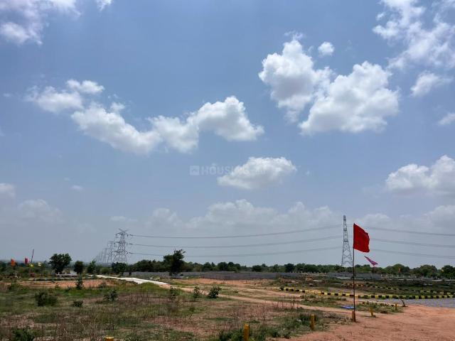 Residential Plot in Toopran for resale Hyderabad. The reference number is 20496360