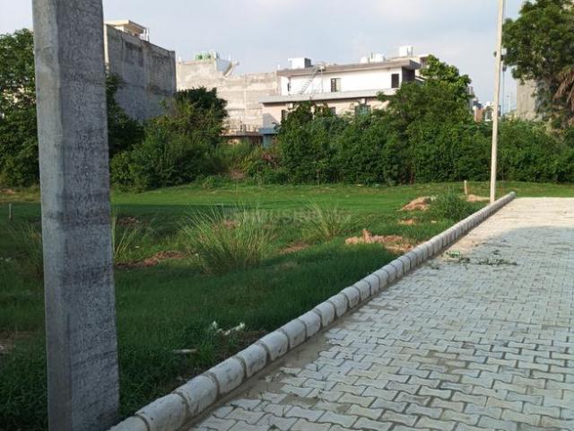 Residential Plot in Utrathiya for resale Zirakpur. The reference number is 18296849