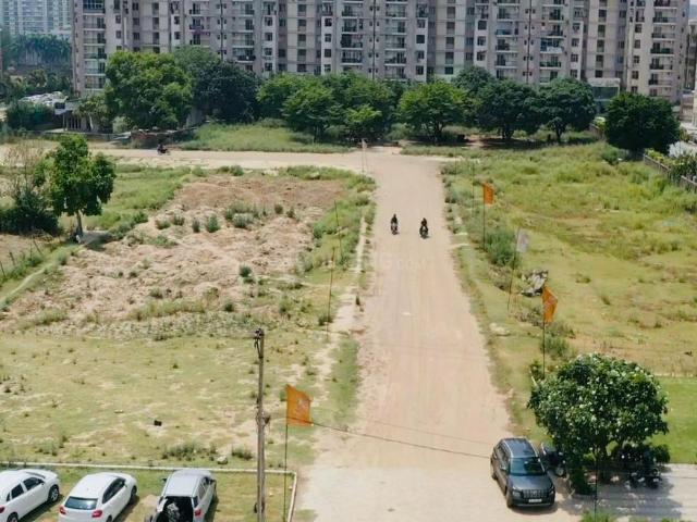 Residential Plot in Utrathiya for resale Zirakpur. The reference number is 13560355