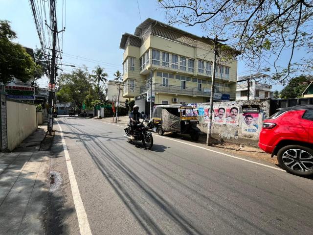 Residential Plot in Vyttila for resale Kochi. The reference number is 19289050