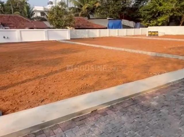 Residential Plot in Vyttila for resale Kochi. The reference number is 20478966