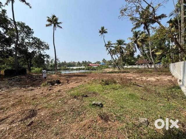 Residential Plot in Vadakkencherry for resale Palakkad. The reference number is 20752649