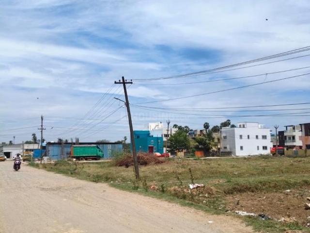 Residential Plot in Vadaperumbakkam for resale Chennai. The reference number is 21006954