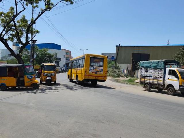 Residential Plot in Vadaperumbakkam for resale Chennai. The reference number is 21051590