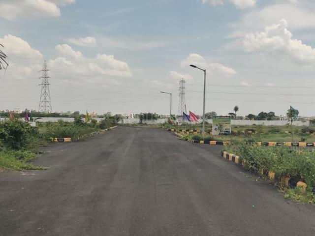 Residential Plot in Vadaperumbakkam for resale Chennai. The reference number is 21317521