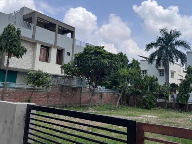 Residential Plot in Vastrapur for resale Ahmedabad. The reference number is 18393929