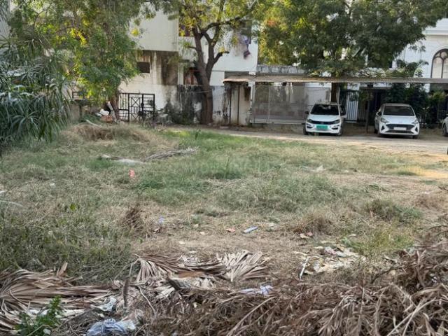 Residential Plot in Vastrapur for resale Ahmedabad. The reference number is 19150638