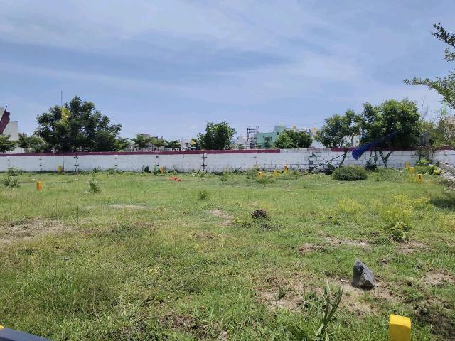 Residential Plot in Varadharajapuram for resale Chennai. The reference number is 20948931