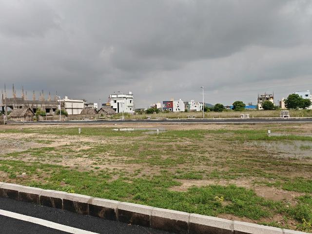 Residential Plot in Varadharajapuram for resale Chennai. The reference number is 21354420