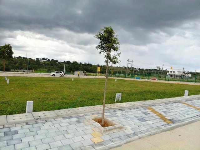 Residential Plot in Varuna for resale Mysore. The reference number is 18750419