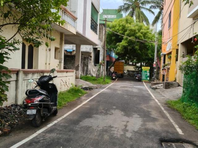 Residential Plot in Velachery for resale Chennai. The reference number is 18749279