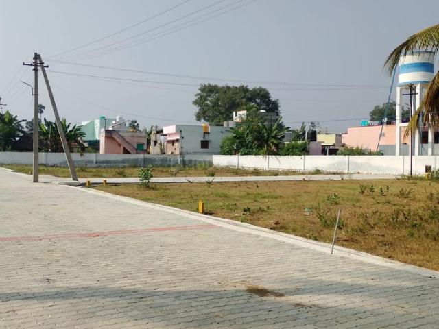 Residential Plot in Vellalapatti for resale Salem. The reference number is 20110902