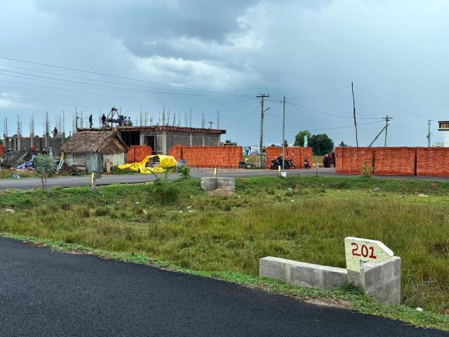 Residential Plot in Vengambakkam for resale Chennai. The reference number is 20916597