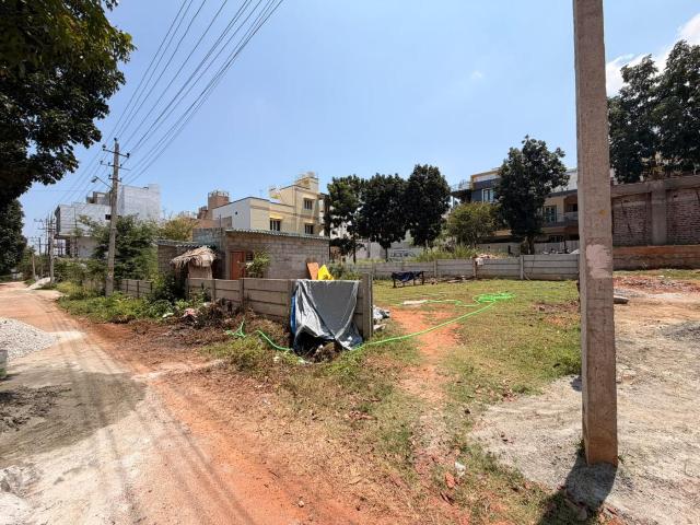 Residential Plot in Vidyashankara Layout for resale Mysore. The reference number is 21203352
