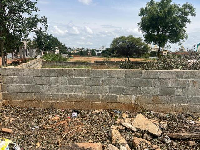 Residential Plot in Vidyaranyapura for resale Bengaluru. The reference number is 20764068