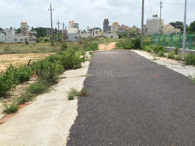 Residential Plot in Vijayanagar for resale Mysore. The reference number is 21262946