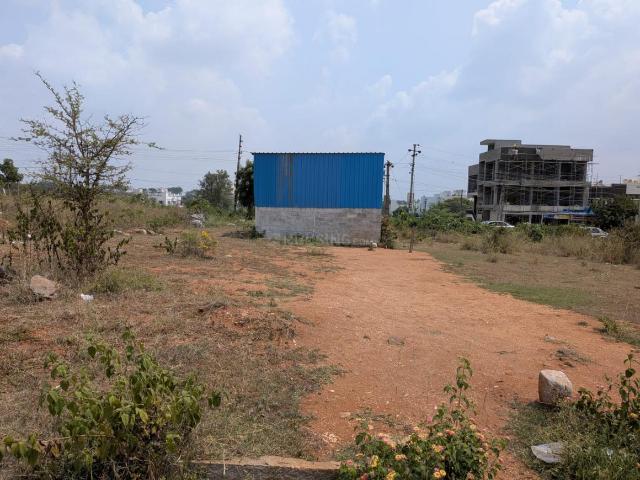 Residential Plot in Vijayanagar for resale Mysore. The reference number is 21378990