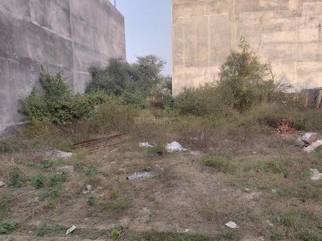 Residential Plot in Vrindavan Yojana for resale Lucknow. The reference number is 18961005