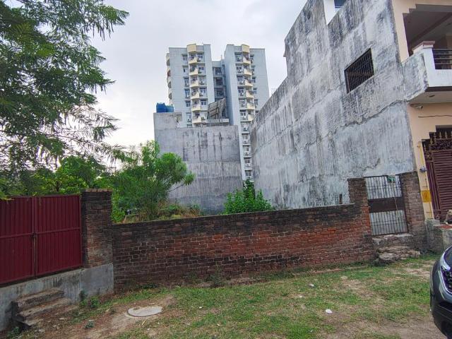 Residential Plot in Vrindavan Yojana for resale Lucknow. The reference number is 20627694
