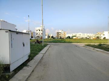 Residential Plot in Wave City for resale Ghaziabad. The reference number is 15446314
