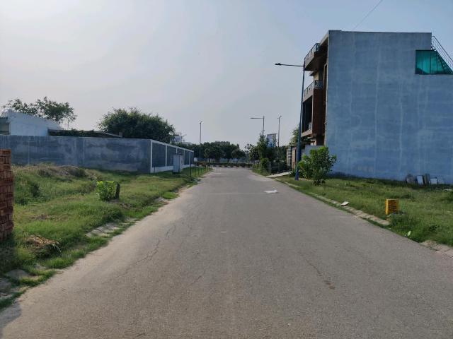 Residential Plot in Wave City for resale Ghaziabad. The reference number is 17431518