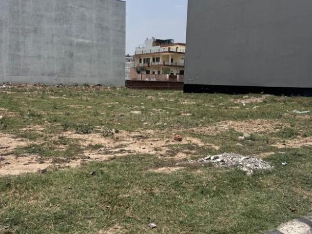 Residential Plot in Wave City for resale Ghaziabad. The reference number is 20186108