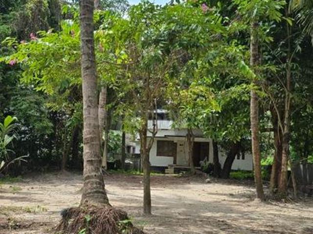 Residential Plot in West Hill for resale Kozhikode. The reference number is 20377167
