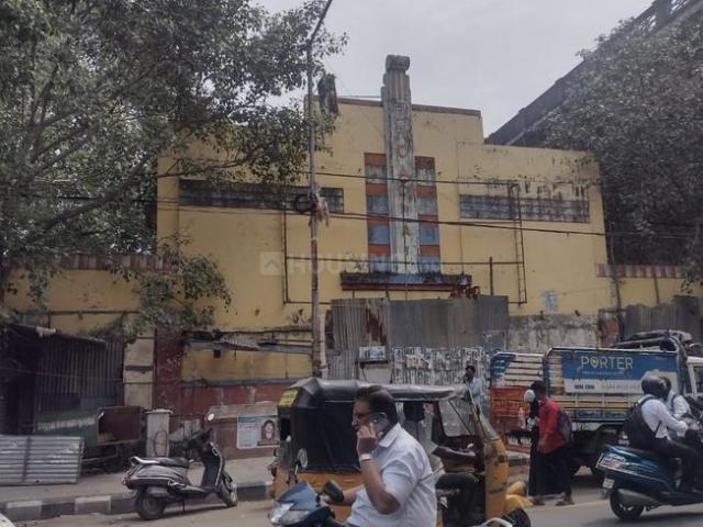 Residential Plot in West Mambalam for resale Chennai. The reference number is 19379412