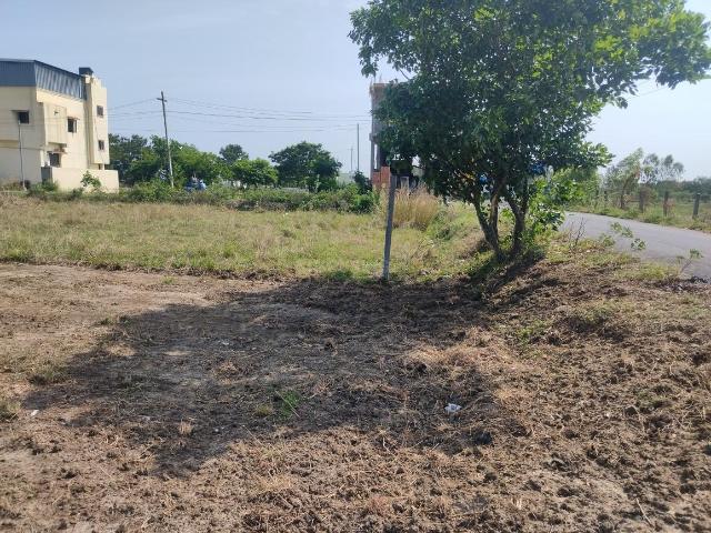 Residential Plot in West Tambaram for resale Chennai. The reference number is 20825904