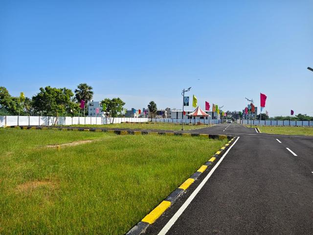 Residential Plot in West Tambaram for resale Chennai. The reference number is 21039926