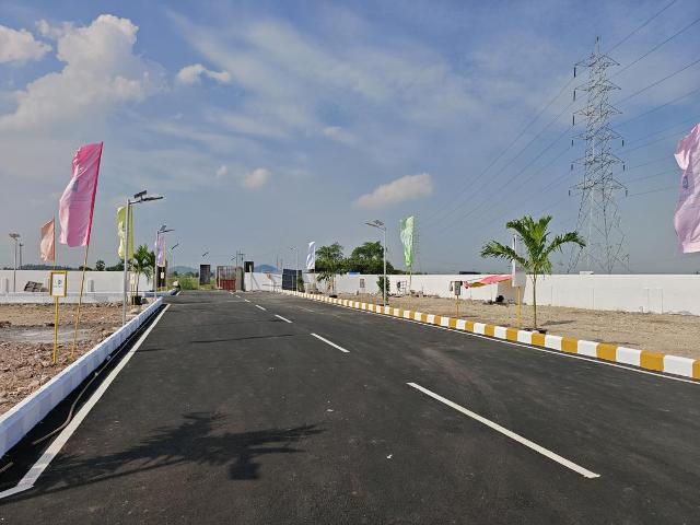 Residential Plot in West Tambaram for resale Chennai. The reference number is 21074484