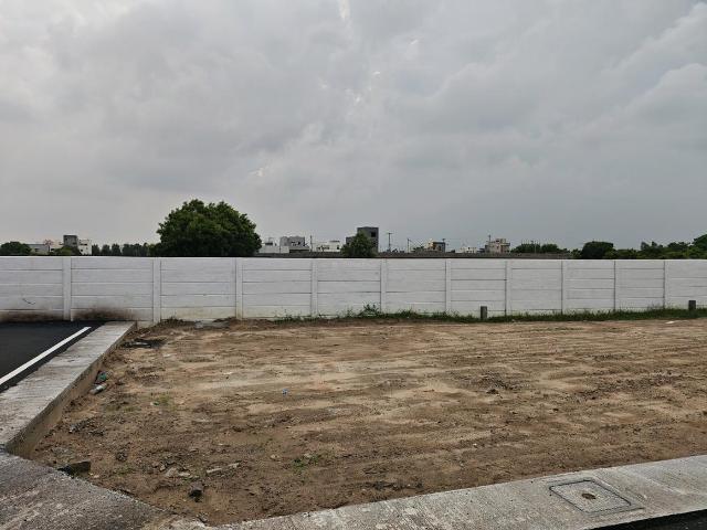 Residential Plot in West Tambaram for resale Chennai. The reference number is 21353915