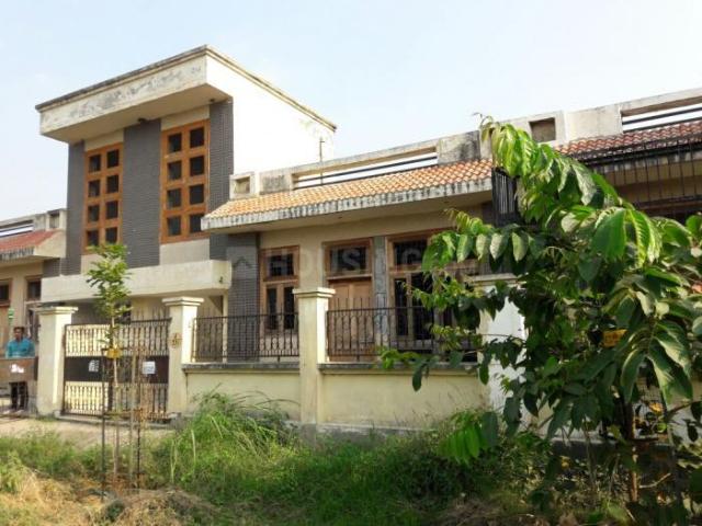 Residential Plot in XU III for resale Greater Noida. The reference number is 19429712