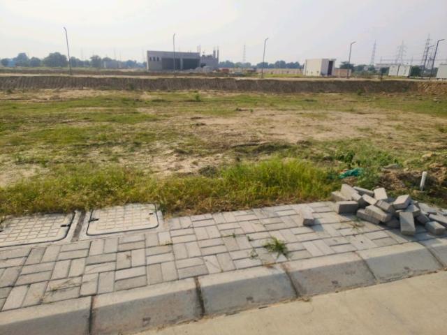 Residential Plot in Yakubpur for resale Jhajjar. The reference number is 21177806