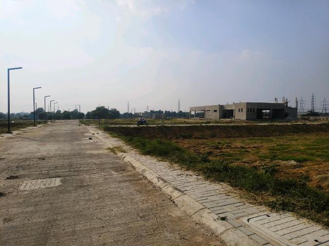 Residential Plot in Yakubpur for resale Jhajjar. The reference number is 21178525