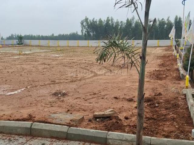 Residential Plot in Yattakodi for resale Kolar. The reference number is 21336657