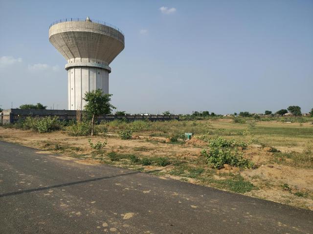 Residential Plot in Yeida for resale Greater Noida. The reference number is 20015203