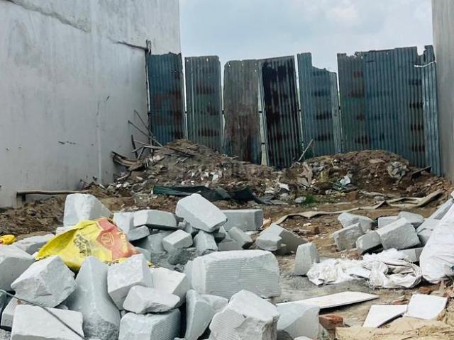 Residential Plot in Yeida for resale Greater Noida. The reference number is 20843409