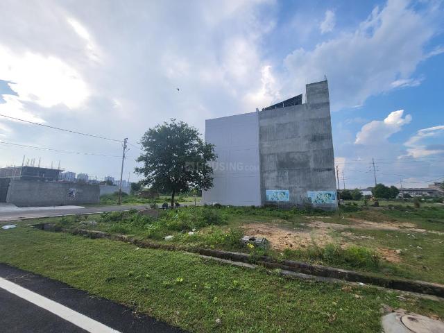 Residential Plot in Yeida for resale Greater Noida. The reference number is 21106343