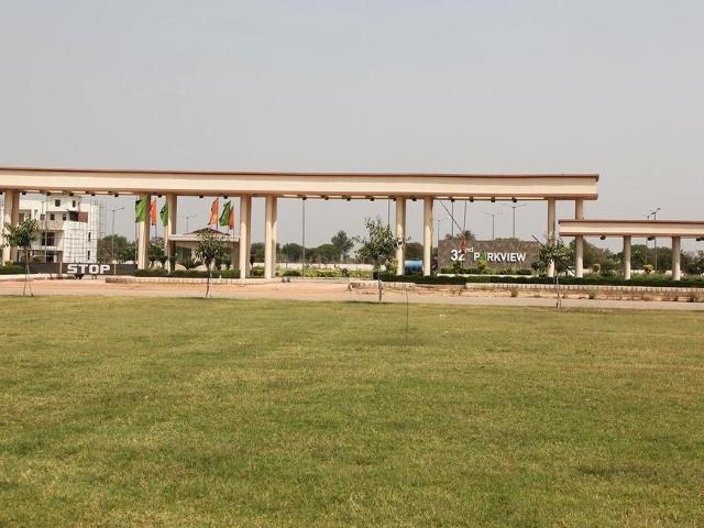 Residential Plot in Yeida for resale Greater Noida. The reference number is 21317271
