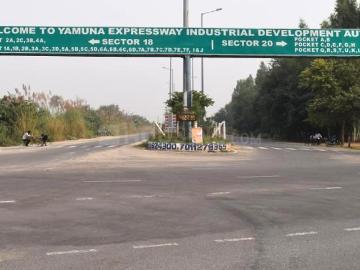 Residential Plot in Yeida for resale Greater Noida. The reference number is 19792053