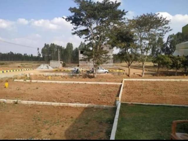 Residential Plot in Yelahanka for resale Bengaluru. The reference number is 10483033