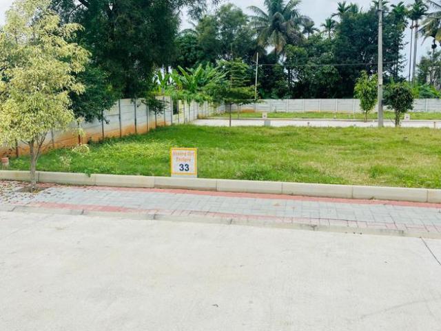 Residential Plot in Yelahanka for resale Bengaluru. The reference number is 18754199