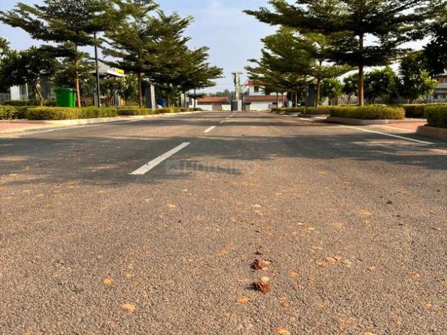Residential Plot in Yelahanka for resale Bengaluru. The reference number is 20551978