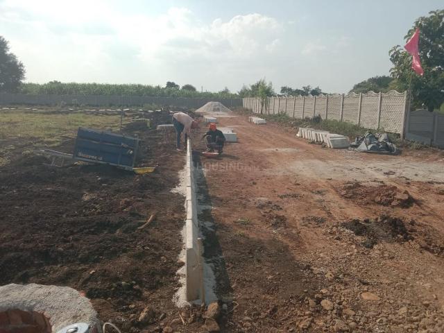 Residential Plot in Zahirabad Rural for resale Sangareddy. The reference number is 21209606