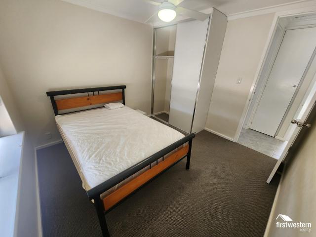 Residential, ROOM 2/13 Eddystone Avenue, Craigie WA