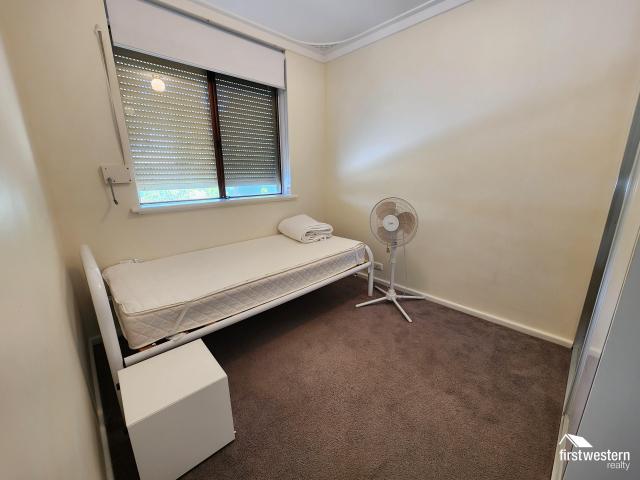 Residential, ROOM 4/13 Eddystone Avenue, Craigie WA