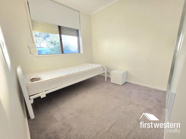 Residential, ROOM 4/13 Eddystone Avenue, Craigie WA