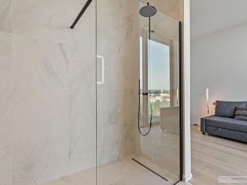 Residentie Senzafine: luxueus ingericht nieuwbouw penthouse met 2 slpk !